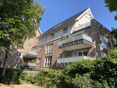 2 Zimmer Wohnung mit Balkon und Tiefgaragenplatz in Hamburg-Iserbrook