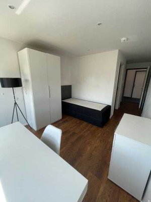 Möbliertes Apartment mit Balkon zentral und modern