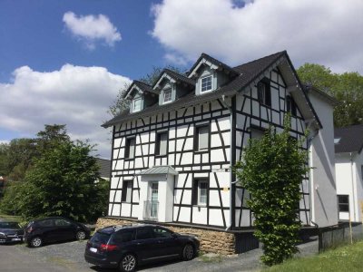 Königswinter Oberpleis Waldrand Hochwertiger Fachwerk  Garten