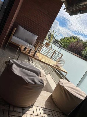 Modernisierte 3-Raum-Wohnung mit Balkon und Einbauküche in Pulheim