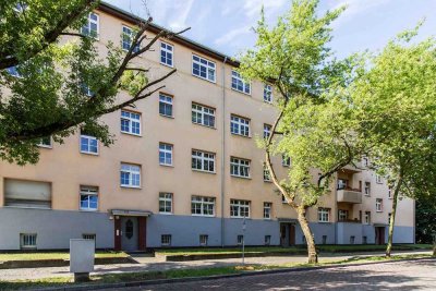 Renovierungsbedürftige 3 Zimmer Dachgeschosswohnung mit Balkon, 75300052