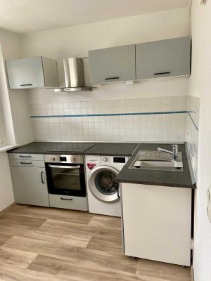 Attraktive 2-Zimmer-Hochparterre-Wohnung mit Balkon in Greifswald