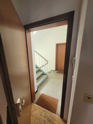 5-Zimmer-Wohnung mit Balkon und Einbauküche in Bonn-Kessenich