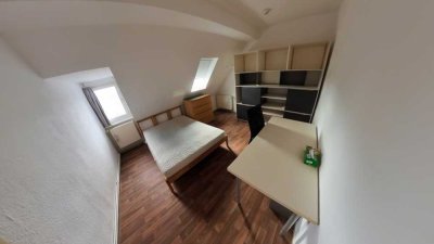 2,5-Raum-DG-Wohnung in Braunschweig