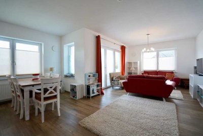 Stilvolle 2-Zimmer-Wohnung im 2. Obergeschoss mit großem Balkon