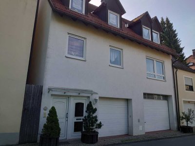 Verkauf 5,5-Zimmer-Einfamilienhaus in Hollfeld, gehobene Ausstattung (o h n e  zusätzl. Käuferprov.)