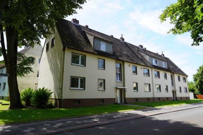 Modernisierte 3-Zimmer- Wohnung mit tollem Badezimmer!