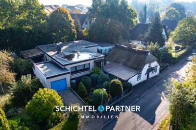 Ritterhude | Zwei Einfamilienhäuser mit Sauna, Garten, Garage und Carport