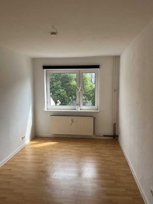 2-Zimmer-Wohnung fußläufig zu den Schloss-Arkaden im 2 .OG