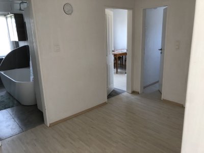 Sehr helle Wohnung