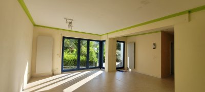 Helle Zweizimmerwohnung mit Südterrasse zur Wiedaue