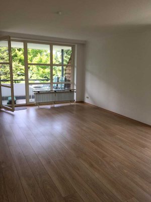 Helle, ruhige 3-Zimmer-Wohnung mit Balkon in Hamburg-Niendorf