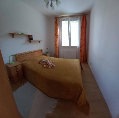 Zwei Zimmer , 43m²+ 5m² Loggia