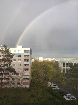 3-Zimmer-Wohnung mit Einbauküche, Balkon und weiter Aussicht - Nachmieter gesucht ab 01.09