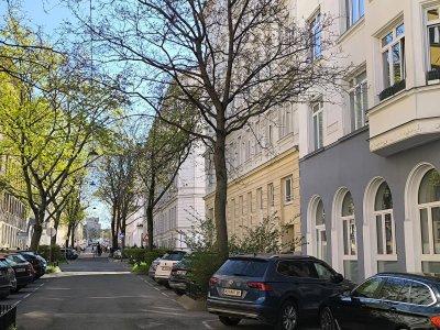 Ruhige 3 Zimmer - DG Wohnung mit Wienblick im Dritten -Erstbezug, provisionsfrei