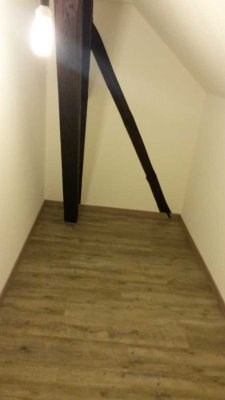 Schöne und gepflegte 3-Raum-DG-Wohnung in Hohengandern