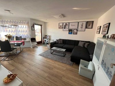 Exklusive 2-Zimmer-Wohnung mit Balkon und Einbauküche in Kernen im Remstal