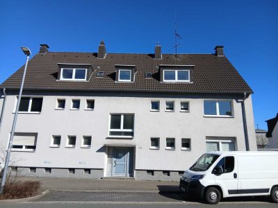 Frisch renoviert: Helle Wohnung in Bottrop!