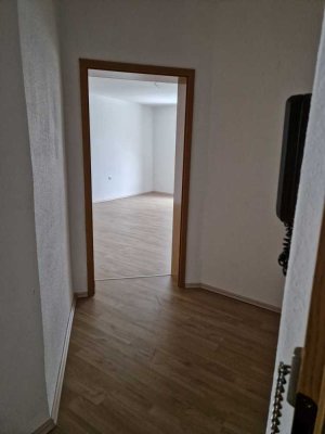 Großzügige 2,5-Zimmer-Wohnung (86 qm) – stadtnah mit guter Infrastruktur