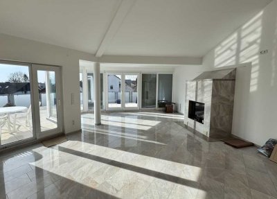 Klein-Winternheim: Tolle Penthouse-Wohnung mit herrlicher Dachterrasse