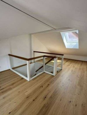 Charmantes, modernisiertes Stadthaus in begehrter Lage von Heidelberg für Singles oder Paare