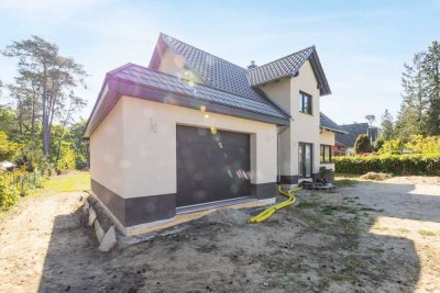 Neubau-Einfamilienhaus Bad Saarow - Mit Erdwärme, Fußbodenheizung, Einbauküche, Garage, Kamin u.v.m.