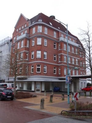 Großzügige Altbauwohnung