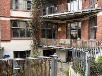 6-Zimmer Fabrikloft-Maisonette mit Garten