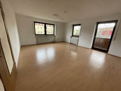 30m² WG Zimmer mit Balkon - zentral gelegen, FH, AUDI, ZOB, etc.