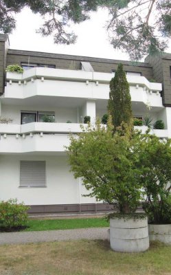 2 Zimmer-Wohnung mit Einbauküche, Terrasse und Garage in bester Uniwohnlage