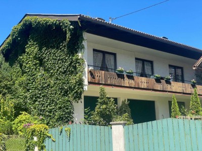 Großzügiges Wohnhaus mit Garagen, Finkenstein Nähe Faakersee