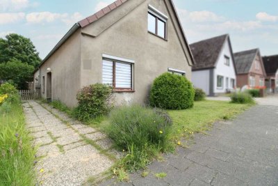 Ein Zuhause für Visionäre – Einfamilienhaus mit Einliegerwohnung und großem Gestaltungsspielraum