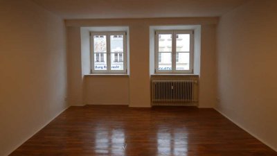 Sanierte 2,5-Zimmer-Wohnung mit EBK in Bad Tölz