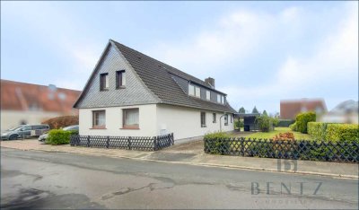 Einfamilienhaus mit großem Grundstück – Sanierungsprojekt in Surheide