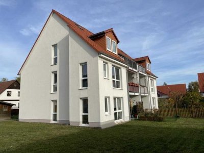 Helle 2 Zimmer Erdgeschosswohnung mit Terrasse