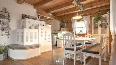 DEIN ZUHAUSE in Zell am Pettenfirst - Großes Einfamilienhaus mit einzigartigem Charme