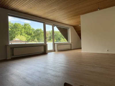 Sehr schöne und vollständig renovierte 3,5-Zimmer- Wohnung in ruhiger Wohnlage (Sackgasse)