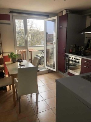 Helle 3-Zimmer Dachgeschosswohnung mit Balkon in Aachen Innenstadt