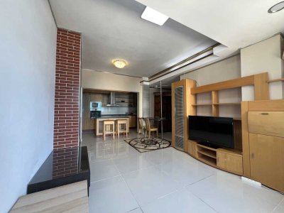 Exklusive, modernisierte 2-Zimmer-Wohnung mit EBK in Hamburg