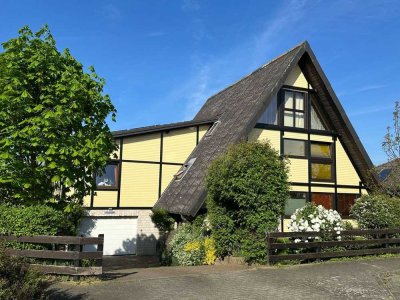 Wohnen und arbeiten auf 184m²: Einfamilienhaus + Gewerbeeinheit mit tollem Garten in Söhlde.