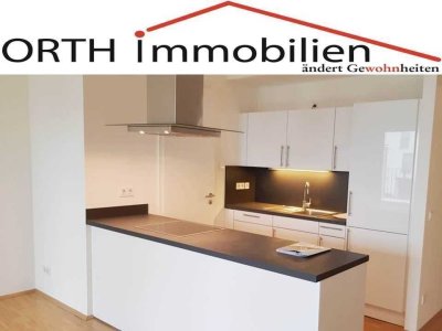 Repräsentativer Wohnbereich, offene Wohnküche mit EBK und  Sonnenterrasse.