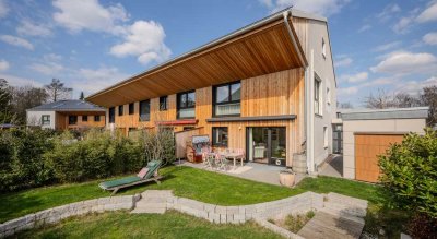 ENGEL & VÖLKERS: Townhouse in idyllischer Seenähe am Ammersee
