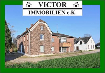 Ehemaliger Bauernhof (leer) mit vermietetem 2-Familienhaus und Gewerbehalle auf 8.421 m² Grund