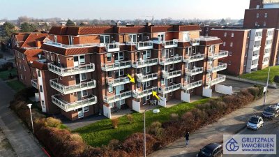 Döse: Strandnahe FeWo mit West-Balkon im Haus mit Schwimmbad und Sauna
