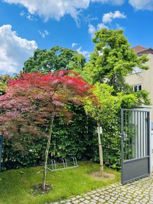 Modern Townhouse with Private Garden – Ideal for Families in Schmargendorf