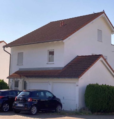 Traumhaus, sonnige Lage, top gesichert, mit ELW, Doppelgarage, 3 Stellpl. und grandioser Aussicht