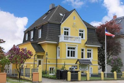 Repräsentative Villa mit 16 Zimmern in Rostock-Seebad Warnemünde