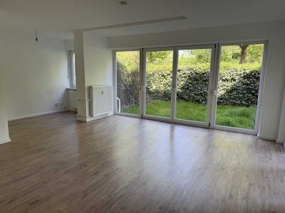 Sonnendurchflutete 1-Zimmer-Wohnung mit Garten!