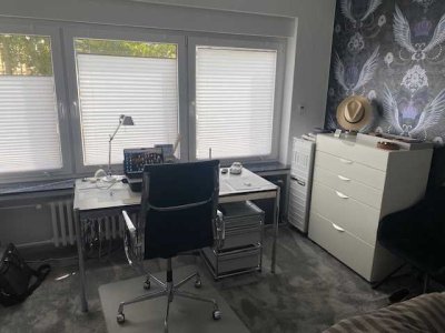 2,5-Zimmer Wohnung in Bredeney mit Garage