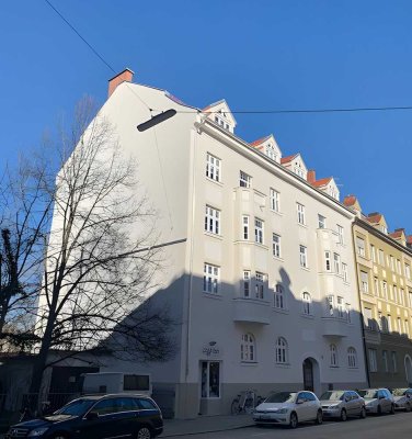 3-Zimmer-Altbauwohnung in Pasing